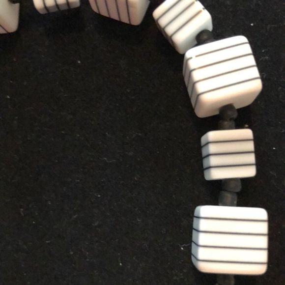 Vintage 70 earrings and necklace set - Picture 11 of 11